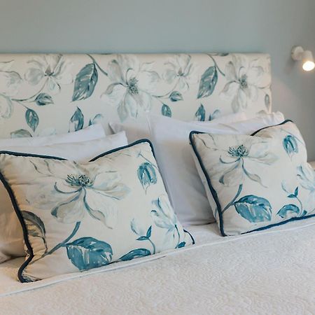 Revive On Oakview Boutique Beauty And Accommodation Ashburton Kültér fotó