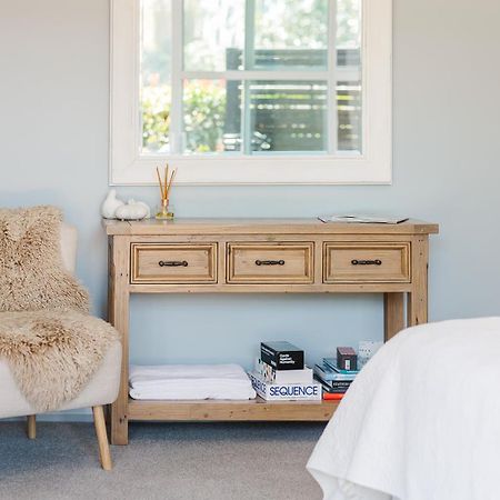 Revive On Oakview Boutique Beauty And Accommodation Ashburton Kültér fotó