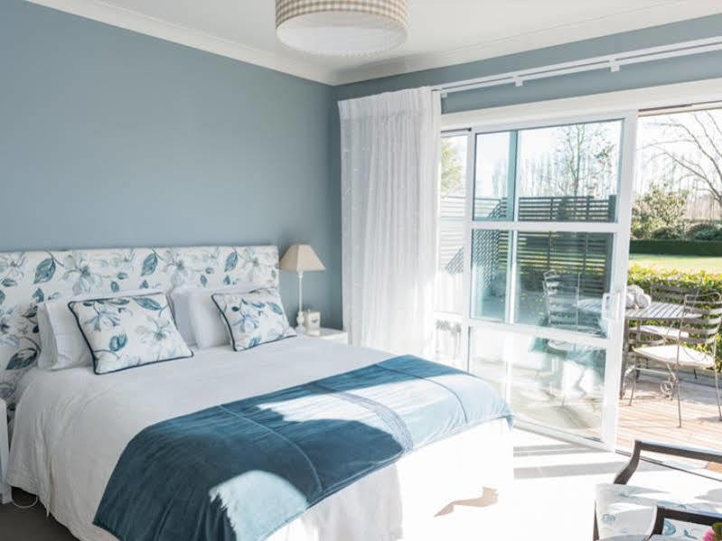 Revive On Oakview Boutique Beauty And Accommodation Ashburton Kültér fotó
